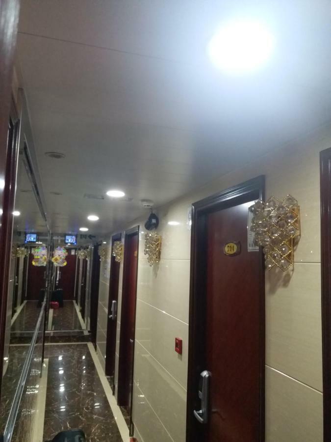 Capital Guest House Цзюлун Экстерьер фото